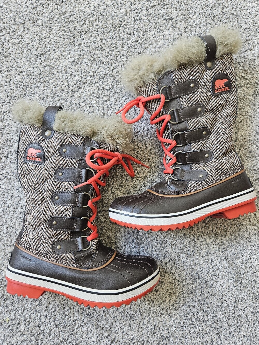 Women's Sorel Tofino Waterproof Winter Boots Size 6